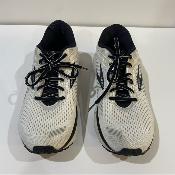 Brooks Mens Ghost Runner 12 White and Black Color way Size 8.5 - Picture 2 of 7